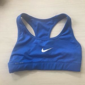 Nike Swoosh Sports Bra